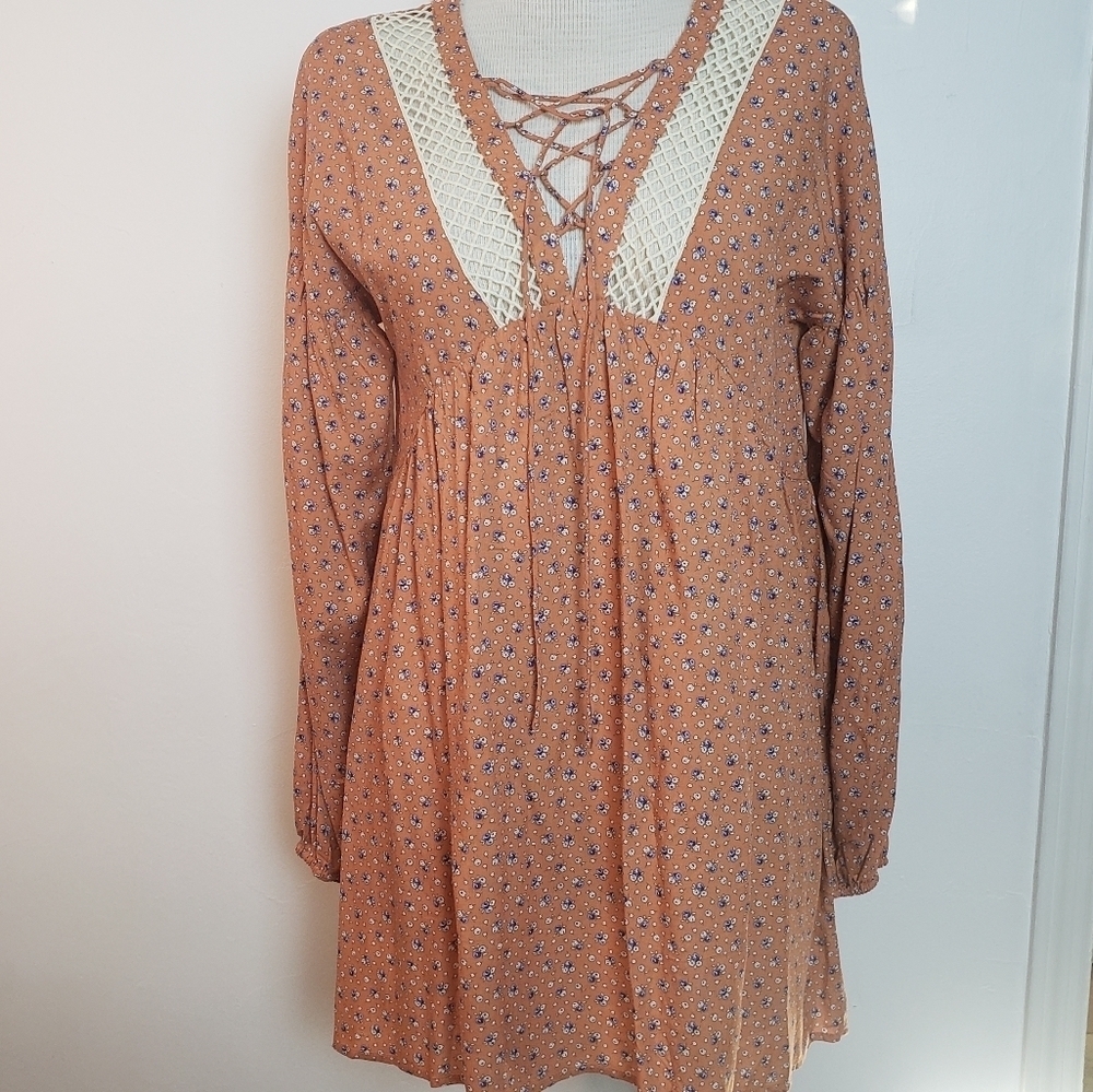 Kori America Tan V Neck Lace Up Flora long Sleeve Women's Dress Size M NWT